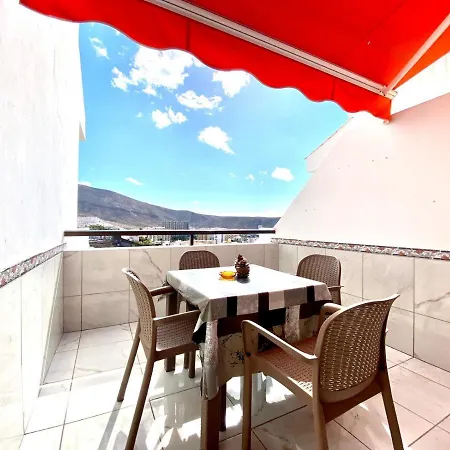 Bonito Apartamento Con Piscina Y Vista Al Mar En Los Cristianos *