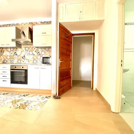 Bonito Apartamento Con Piscina Y Vista Al Mar En Los Cristianos *